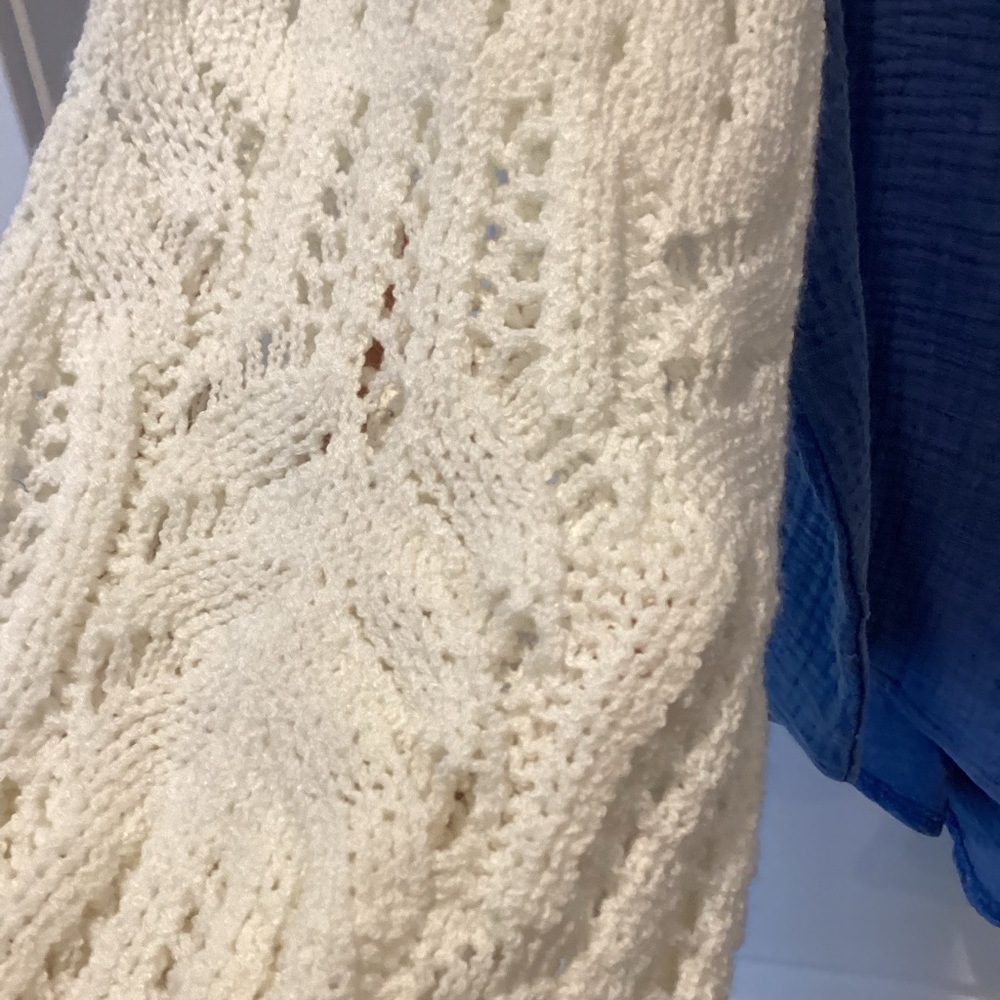 POL Blue and Cream Button-Down Shirt/jacket - Picture 4 of 16